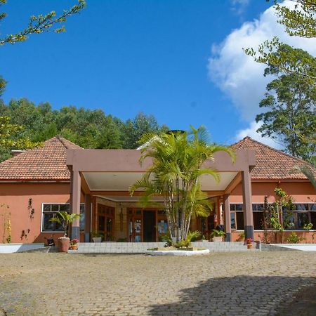 Andasibe Cyperus Hotel Moramanga Bagian luar foto