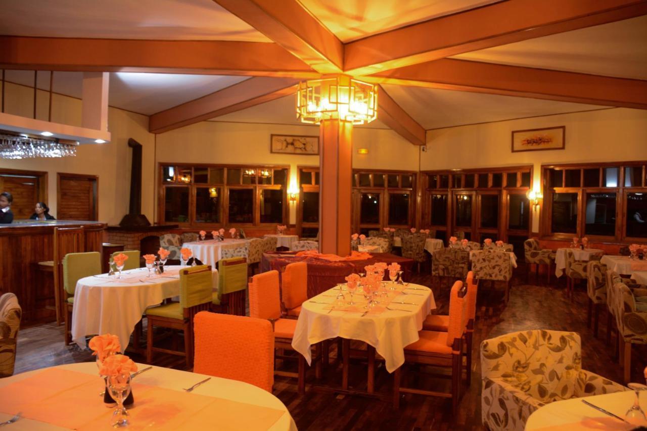 Andasibe Cyperus Hotel Moramanga Bagian luar foto